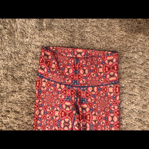 **SOLD** Wolven Threads - Picture 4 of 5